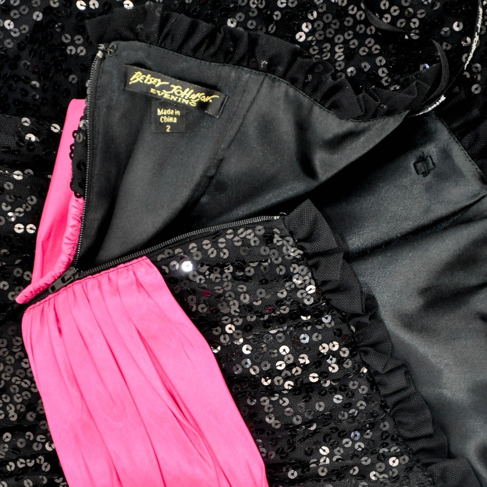 BETSEY JOHNSON Black Sequin Strapless Formal Dress - Picture 6 of 7